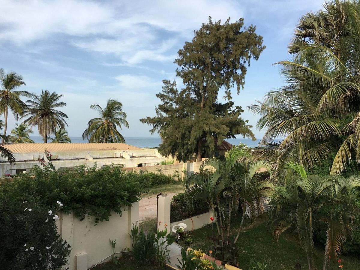 Cape Point Hotel Bakau Exterior photo